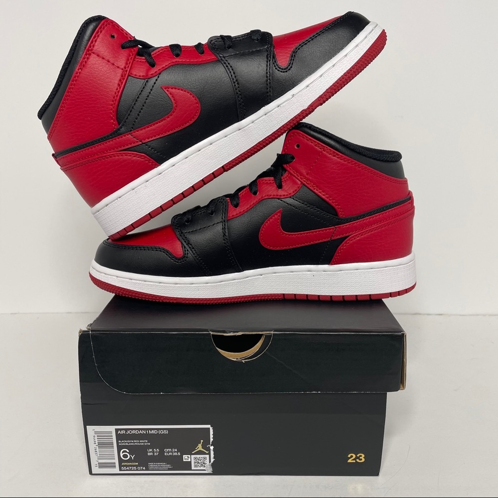 Nike Air Jordan 1 Retro Mid Banned Bred NEW - Picture 3 of 4
